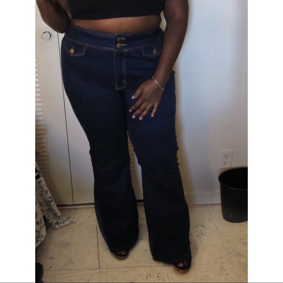 🌻 High Waist Flare Leg Jeans - Picture 4 of 6